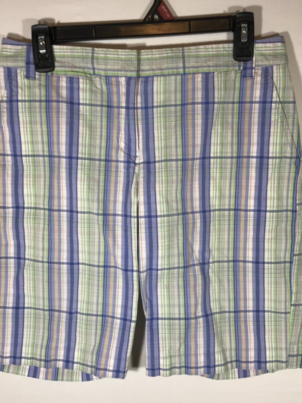 IZOD Stretch Women's 6 Multicolor Plaid Bermuda Casual Shorts